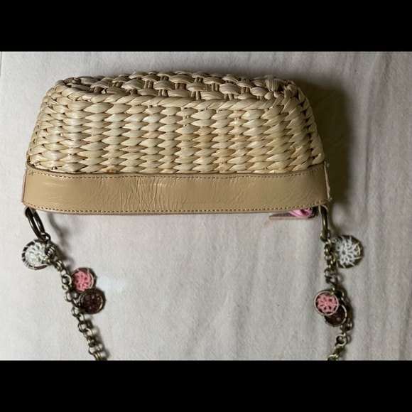 Adrienne Vittadini Straw pink chain basket bag - Picture 4 of 5
